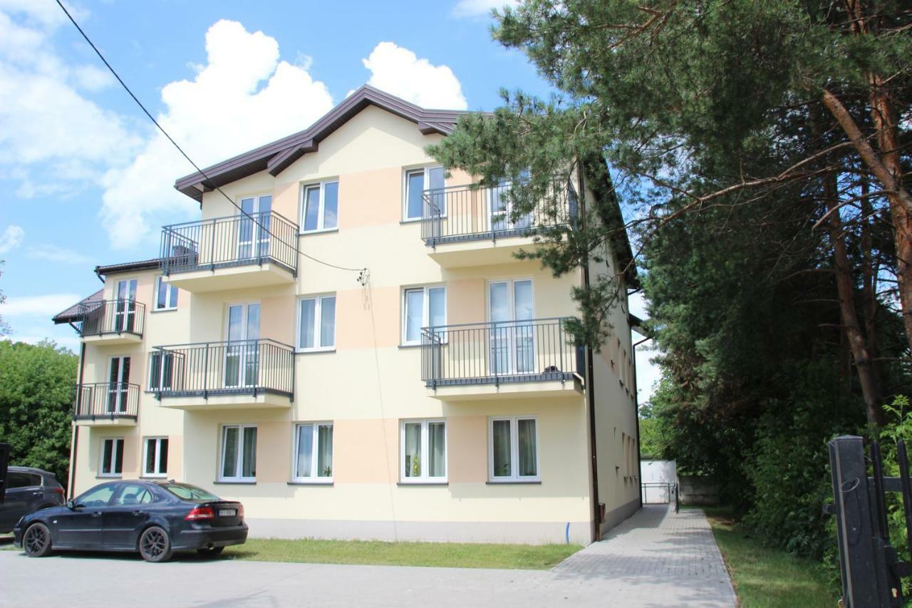 Noclegi Piastow Exterior photo